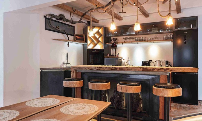 Taisten Apartamento | Luxury Larch Loft, perfect for groups/family of up to 6 people