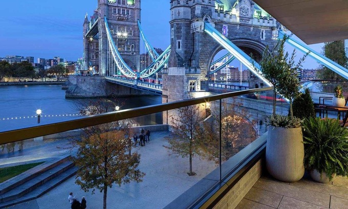 Riverside Apartamento | Luxury Large Direct Views Tower Bridge and River Views Sleeps 8