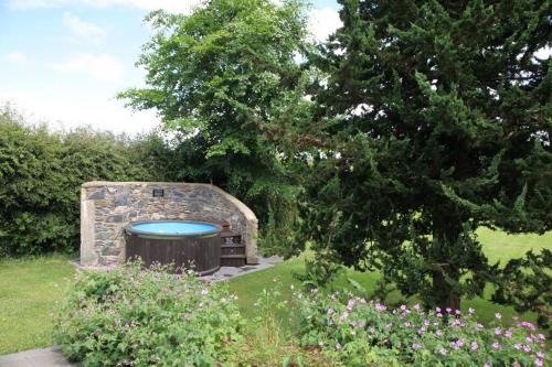 Bailliesmill Casa | Luxury Large Group Accommodation with Hot Tub