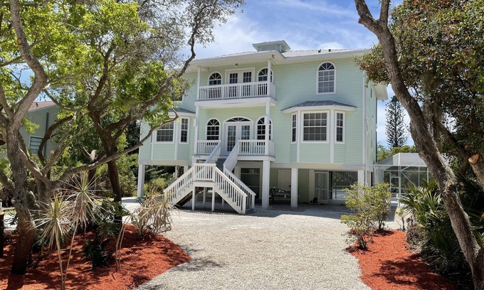 South Venice Villa | Villa de lujo de 5 dormitorios para un máximo de 10 personas con pista de tenis y piscina en la playa de Manasota