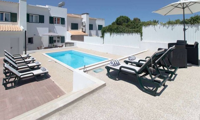 Fornos Villa | Luxury Lisbon Coast Villa | 4 Bedrooms | Casa Fornos | Private Pool & Modern Furnishings | Sesimbra