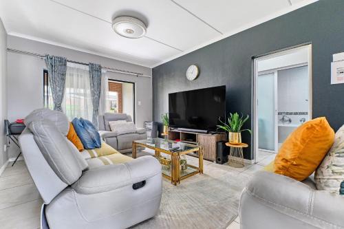 Greater Johannesburg Metropolitan Area Complejo | Luxury Living at Canvas 82 Unit 129