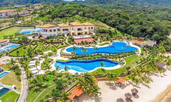 Pristine Bay Casa | Luxury living at Pristine Bay- Villa 1003