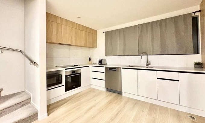 Papatoetoe Casa | Luxury Living in a New Terrace House