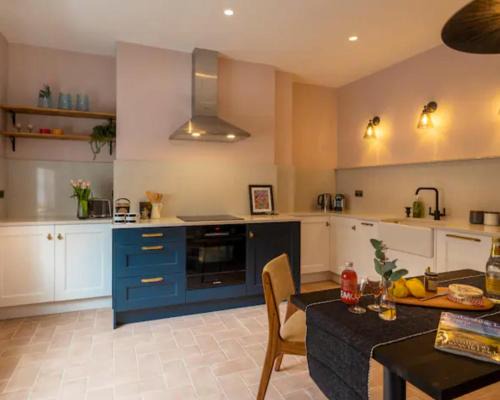 Bakewell Casa | Luxury & Location! Bakewell Georgian Townhouse - 'The Haywood'