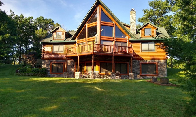 Mauston Cabina | Lodge de lujo en Castle Rock Lake. Escenario perfecto para su diversión al aire libre.