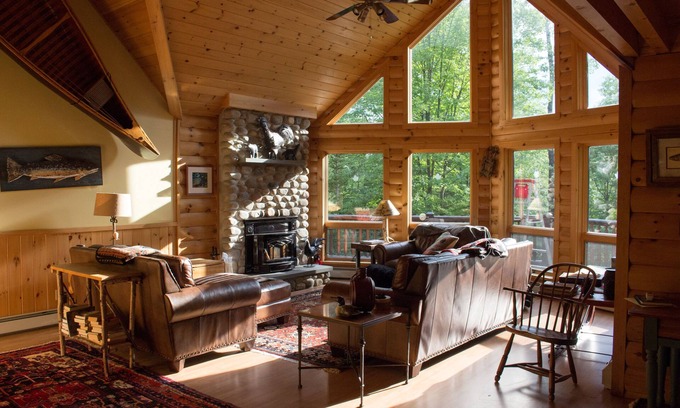 Sunday River Area Casa | Log Lodge de lujo estilo cabaña de esquí familiar a 15 minutos de la estación de esquí Sunday River