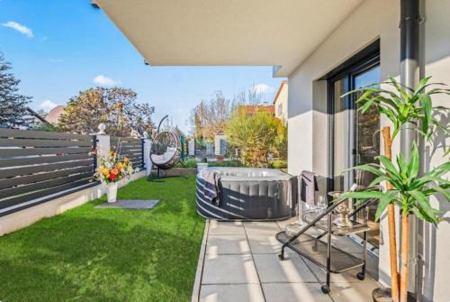 Schwarzlackenau Apartamento | Luxury Long-Term Apartment with Garden & Whirlpool