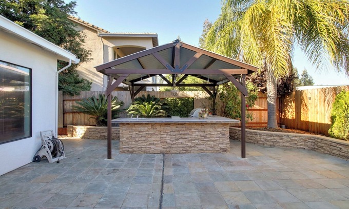 Elk Grove Casa | Luxury Mansion House