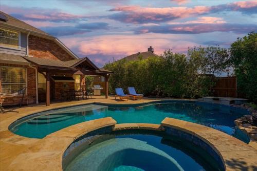 Rowlett Casa | Luxury Mansion Paradise - Cinema Room, Pool, Spa