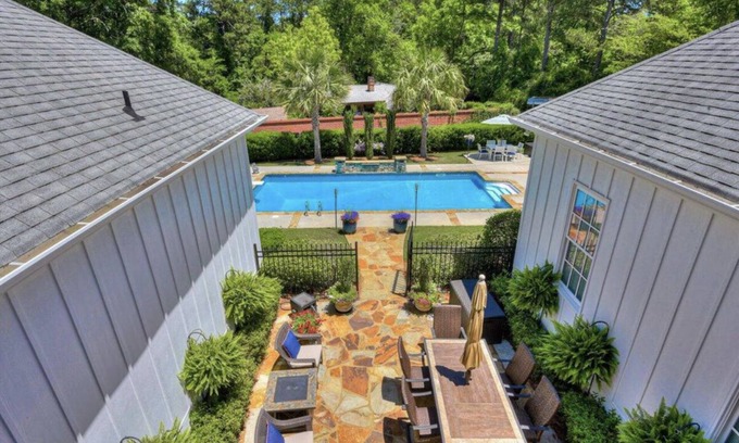 Martinez Casa | Luxury Masters Week Retreat-6 Miles from Augusta National w/heated pool
