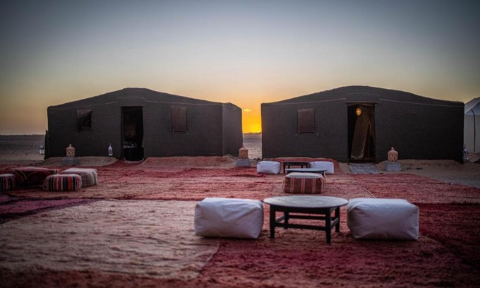 M'Hamid El Ghizlane Cama Y Desayuno | Luxury Mezouaria Camp Erg Lihoudi - Chez Naji