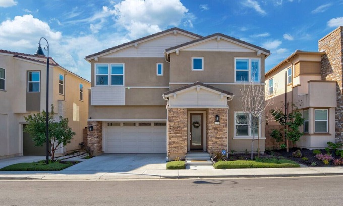 Lake Forest Casa | Luxury Mid-Term Rental In Serrano Summit Community