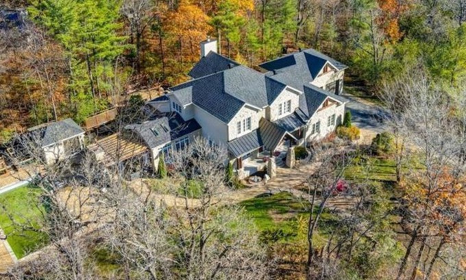Aylmer Casa | Luxury Midterm Rental - Fully Furnished Available Jan 1st to March 31st 2024