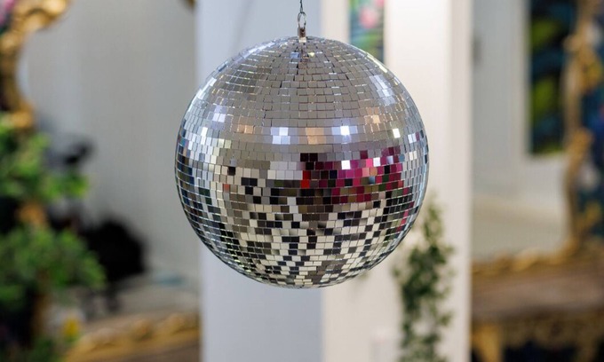 Liverpool Apartamento | Luxury Mirror Party Pad!