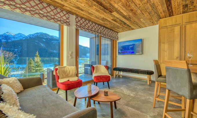 Hollersbach im Pinzgau Apartamento | LUXURY modern alpine-style apartment with private SAUNA and AWESOME VIEWS!