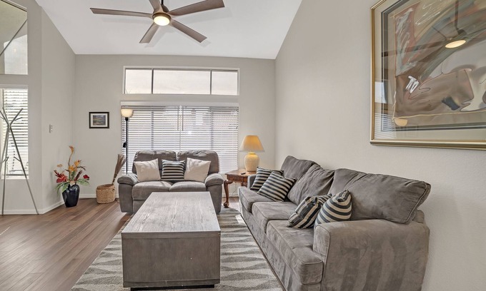 North Las Vegas Casa | Luxury modern home in a safe family neighborhood, 5 minute walk to the park