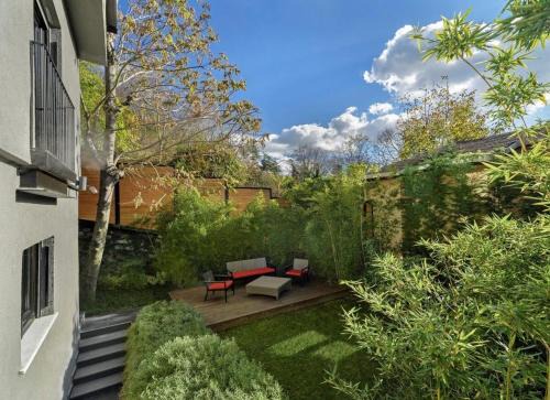 Bebek Casa | Luxury Modern Oasis Villa W Private Garden! #25