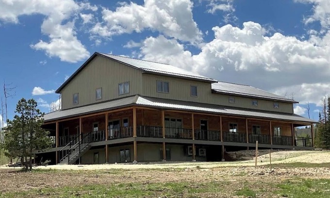 Carbon County Casa | Luxury Mountain Lodge with Hot Tub & Panoramic Sierra Madre Views.