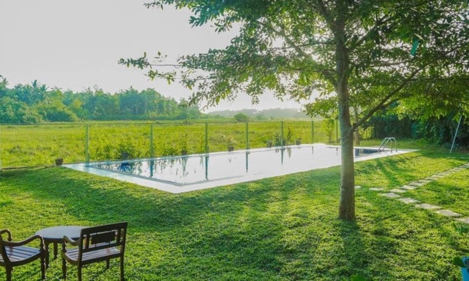 Induruwa Casa | Villa de lujo en la naturaleza con piscina al aire libre (16P)