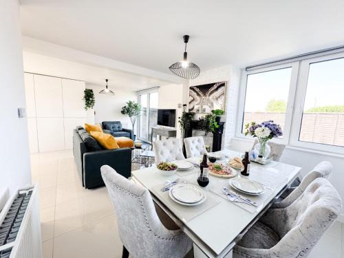 Middlesbrough Casa | Luxury Nest 10 Guests Free Parking Middlesbrough