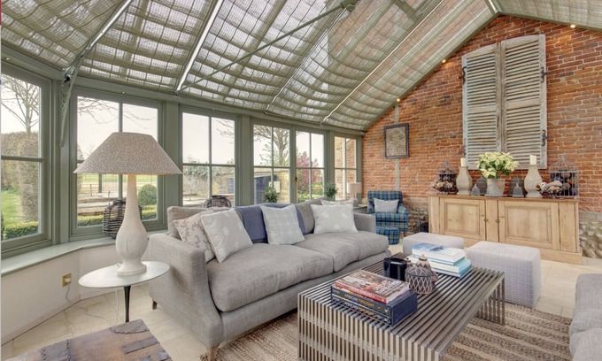East Dereham Otro | Luxury Norfolk Retreat on Small Estate.
