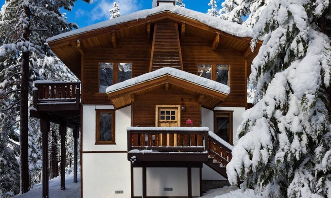 Incline Village Chalet De Esquí | Luxury North Lake Tahoe Incline Village Ski Chalet
