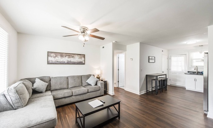 Gallatin Casa | Luxury North of Nashville Retreat- Easy Lake Access
