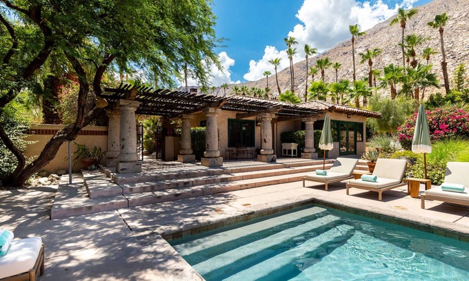 Historic Tennis Club Casa | Luxury Oasis in Palm Springs Retreat