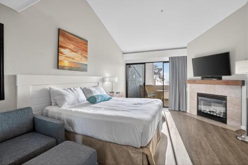 Rio del Mar Apartamento | Luxury Ocean View Condo - Heated pool and Spa condo