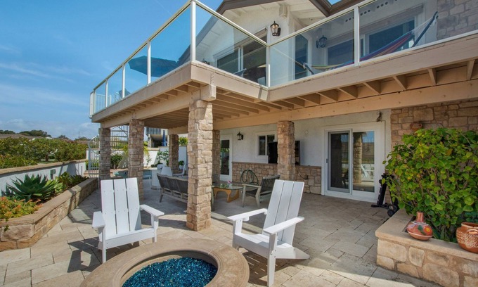 Corona del Mar Casa | Luxury Ocean View Summer Retreat. Gated Community Multiple Pools & Tennis Courts