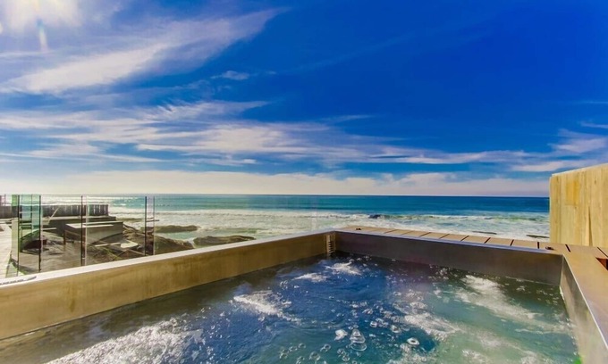 Ocean Beach Villa | NUEVA CASA DE LUJO FRENTE AL MAR - DIRECTAMENTE EN PLAYA DE ARENA BLANCA MAGNÍFICA