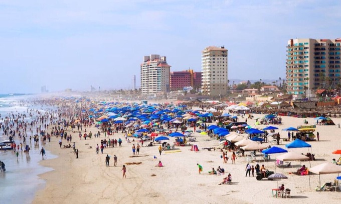 Centro Playas Apartamento | Luxury Oceanfront in Rosarito w/ Pool + Jacuzzi