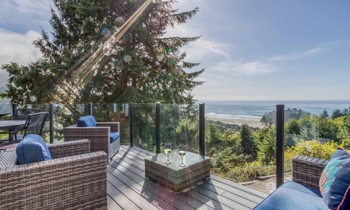 Neskowin Casa | Casa de lujo con vista al mar con vistas panorámicas al océano, bañera de hidromasaje, espacio al aire libre y sala de bonificación