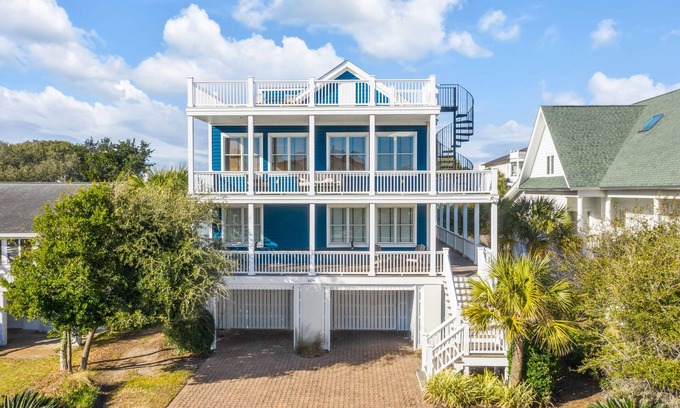 Isle of Palms Casa | Luxury, Oceanview Beach Home w/ Private Pool & Outdoor Kitchen, Hot Tub, Rooftop Deck, & Elevator!