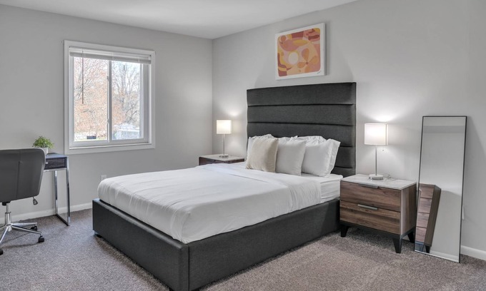 Edgemoor Apartamento | Luxury on a Budget! Spacious Retreat Awaits