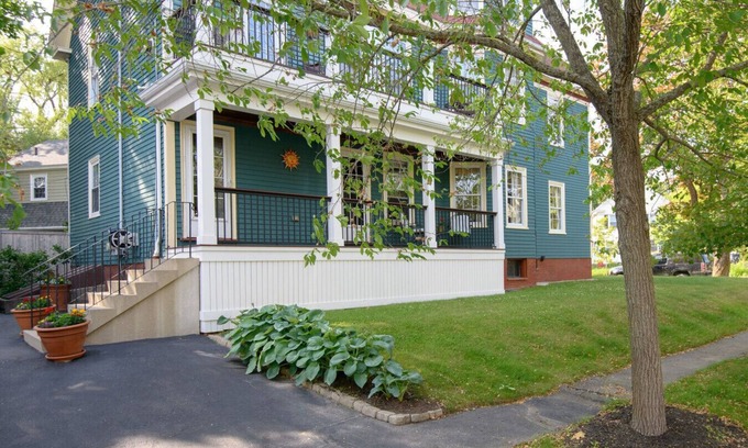 Rosemont Apartamento | Luxury on Back Cove - Three Gables