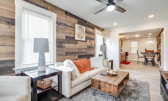 Old Brooklyn Casa | *Luxury on pearl* modern home