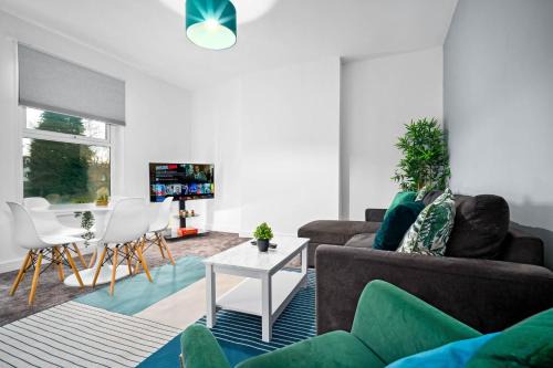 King's Heath Apartamento | Luxury One Bedroom - Fast WiFi - Netflix - On Street Parking 2BR