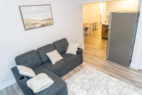 Dieppe Casa | Luxury One Bedroom Private Apartment just 7 minutes from the Airport