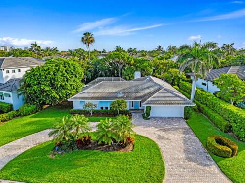 Park Shore Casa | Luxury Park Shore Home with Private Beach