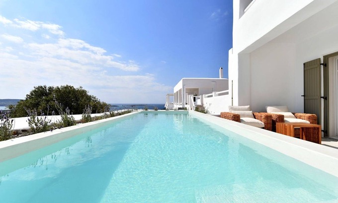 Glisidia Villa | Luxury Paros Villa | Villa Kallihroe | Privacy & Luxury | Private Pool | Sleeps 10 | Glisidia