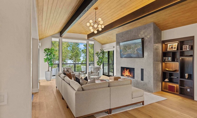 Del Monte Forest Casa | Luxury Pebble Beach 5BR 6BA Newly Remodeled Home