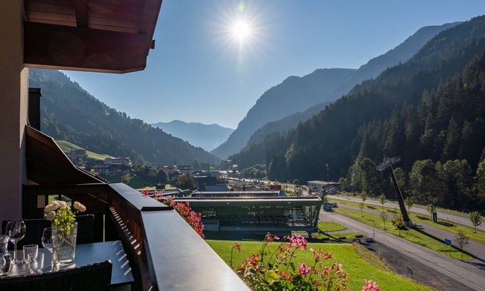 Viehhofen Apartamento | Luxury penthouse with 2 balconies