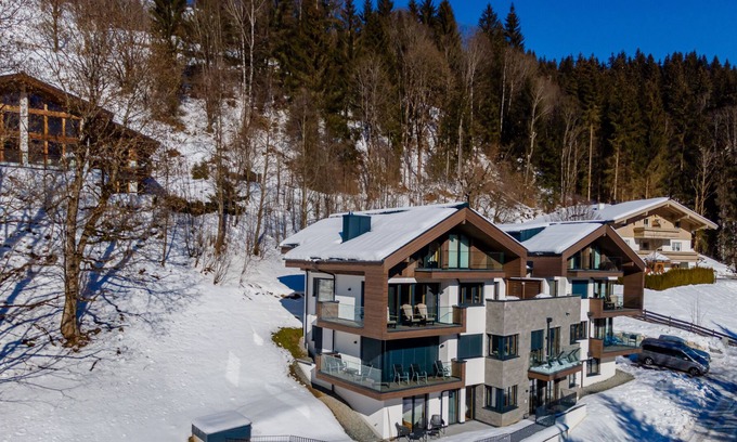 Viehhofen Villa | Brand new luxury penthouse in the district of Zell am See