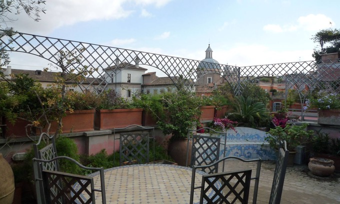 Rione VII Regola Apartamento | ático de lujo en el corazón de Roma con dos terrazas fabulosas en las cúpulas