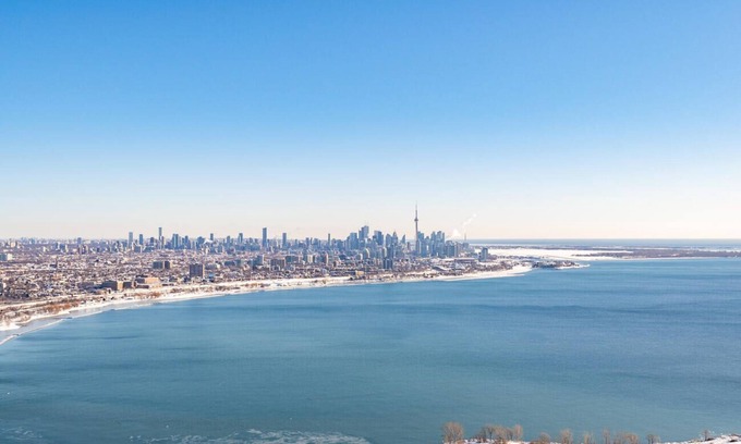 Humber Bay Condominio | Luxury Penthouse Suite