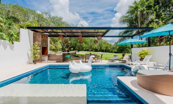 Puerto Aventuras Casa | LUXURY POOL & BEACH HOUSE AT THE MAYAN RIVIERA