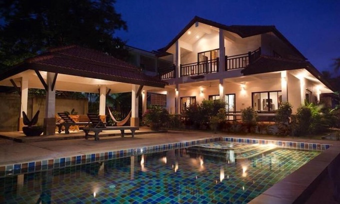Ko Lanta Villa | Villa de lujo con piscina en Long Beach - grande y bien amueblada