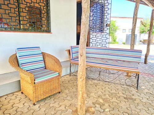 Watamu Apartamento | Luxury Private Beachfront Cottage